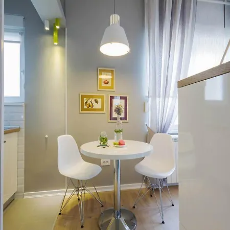 Luxury Art Apartment *